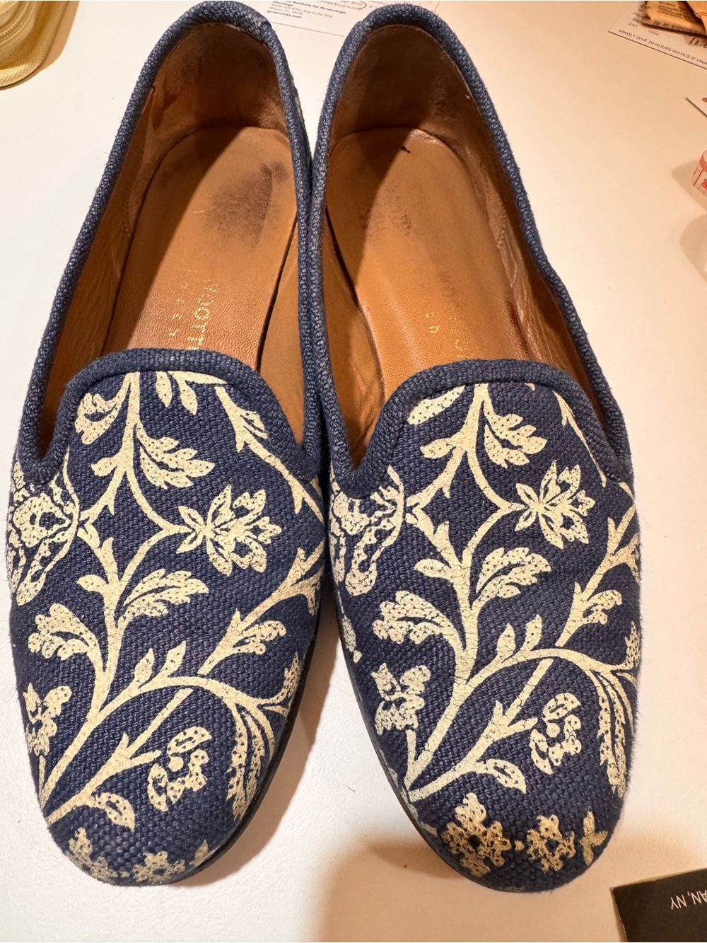 Women’s Stubbs & Wooten Provence Blue Paisley Loafer.  From HK. Sz 8. Pre Owned